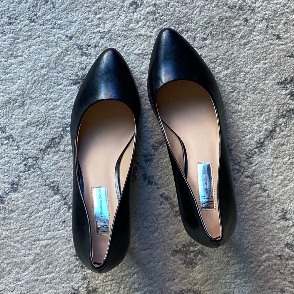 INC | Black Leather Pumps